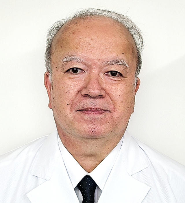 院長 梅田 英一郎